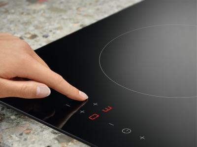 Поверхность "домино" стеклокерамическая Electrolux LHR3233CK черный